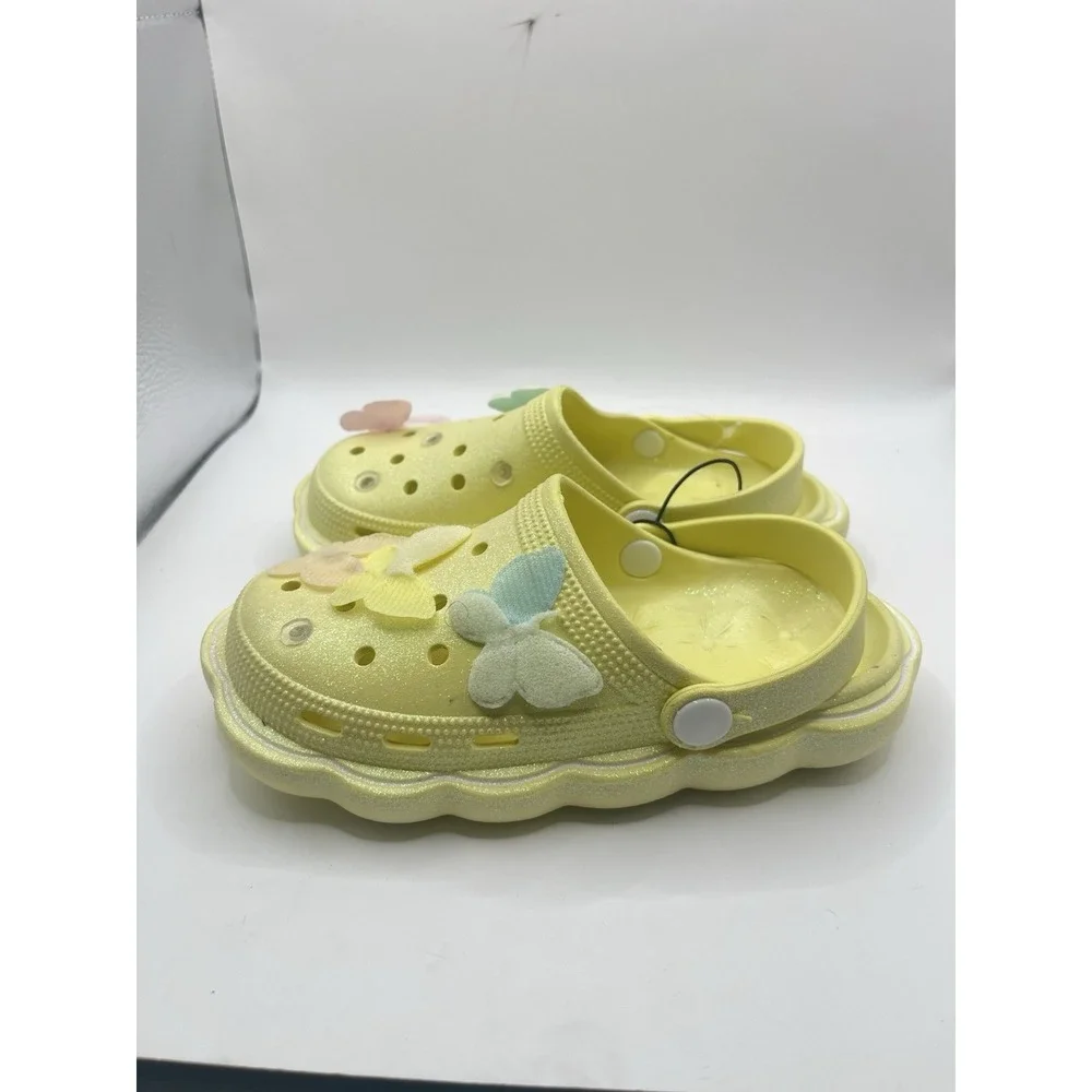 Toddler Active Clogs Pastel Yellow ,‎ Size 9 Charms Bin C